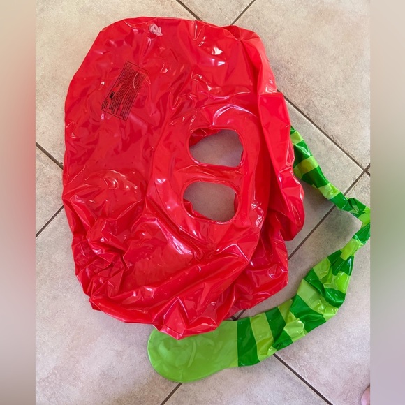 Apple and worm SwimSchool Infant Baby Pool Floats, Free Swimming, 6-24 Months - Picture 2 of 3